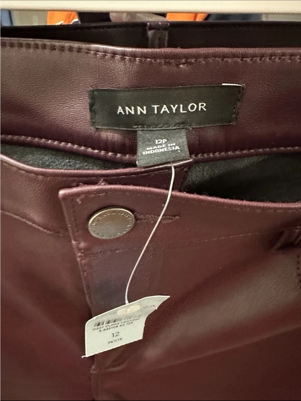 Ann Taylor Faux Leather Pants - Burgundy size 12P- petite - Picture 4 of 6
